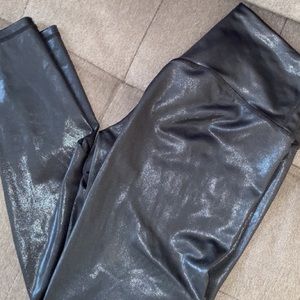 Buff bunny rebel legging shimmer black